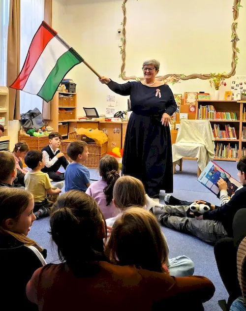 Huszáros kalandok Mesemondó Zsókával